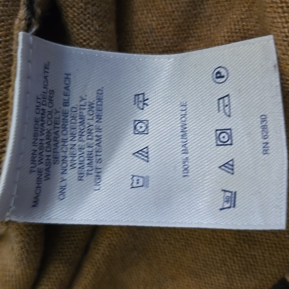 Lands End Leopard Print, Three-Quarter Sleeve Crew Neck Sweater - Picture 3 of 8